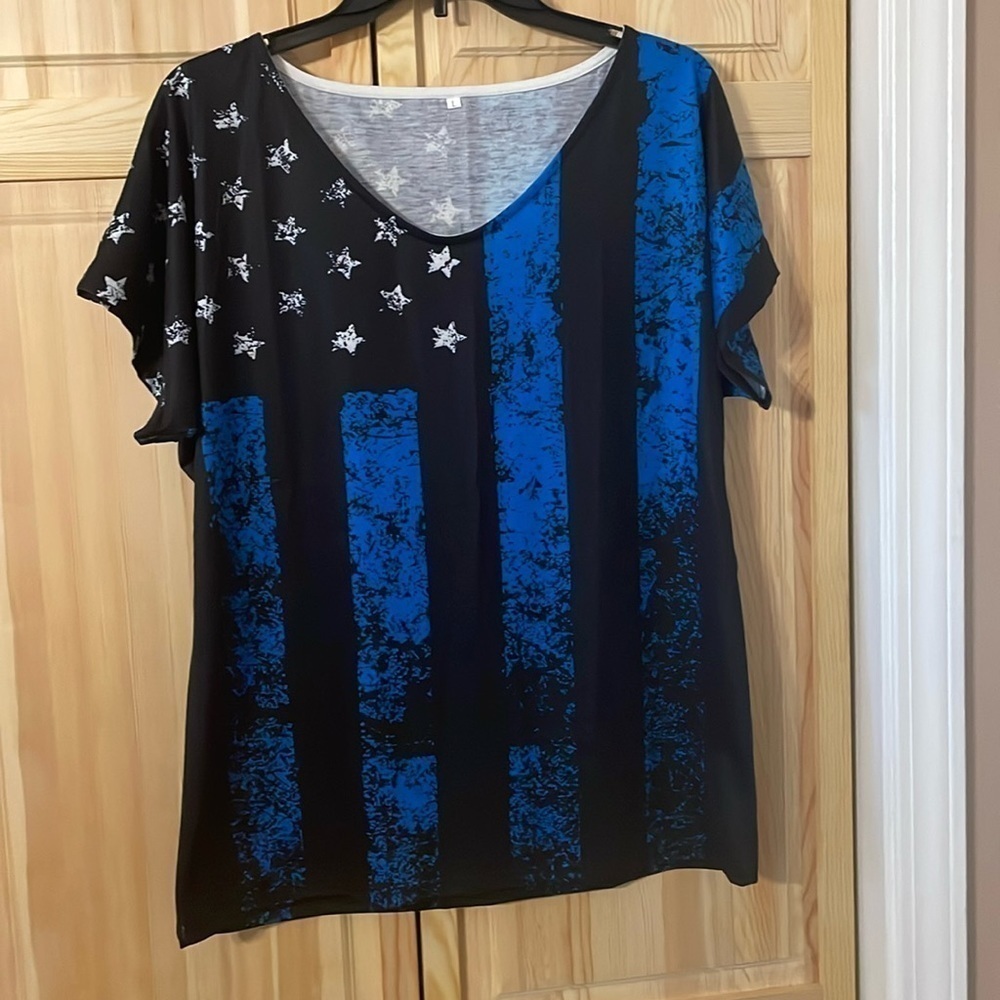New boutique top size large